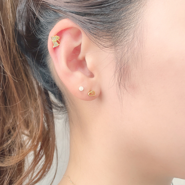 14G 16G ］ちょっぴり首を傾けたようなフォルムが、可愛すぎるネコ