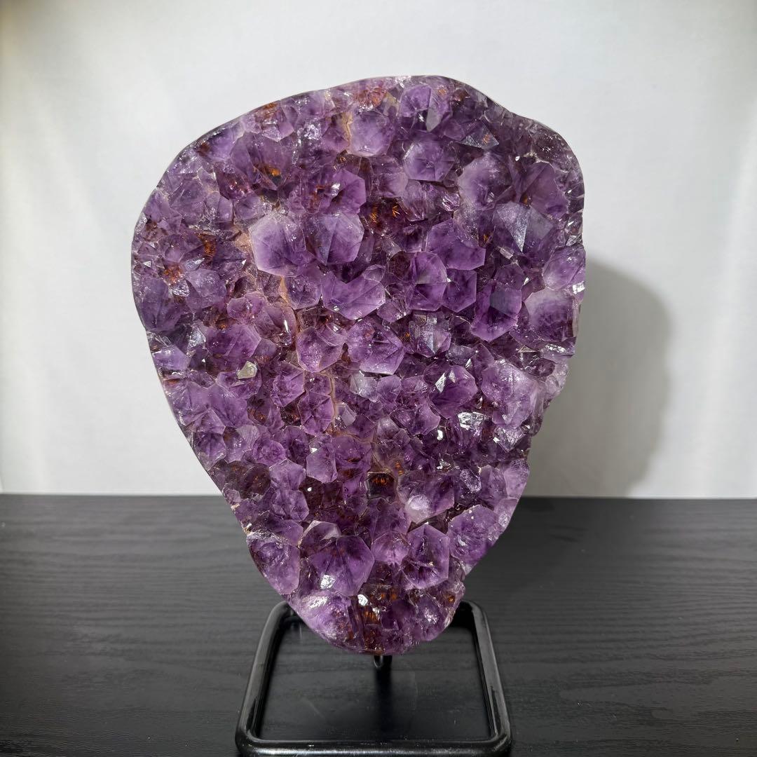 天然石タイチンルチルクォーツ共生アメジストの原石　置物　鉱物NO.101502 アメジストクラスター｜アメジスト 原石 Amethyst 599g ブラジル産